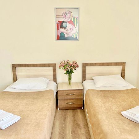 Hotel Mireosi Батумі Екстер'єр фото