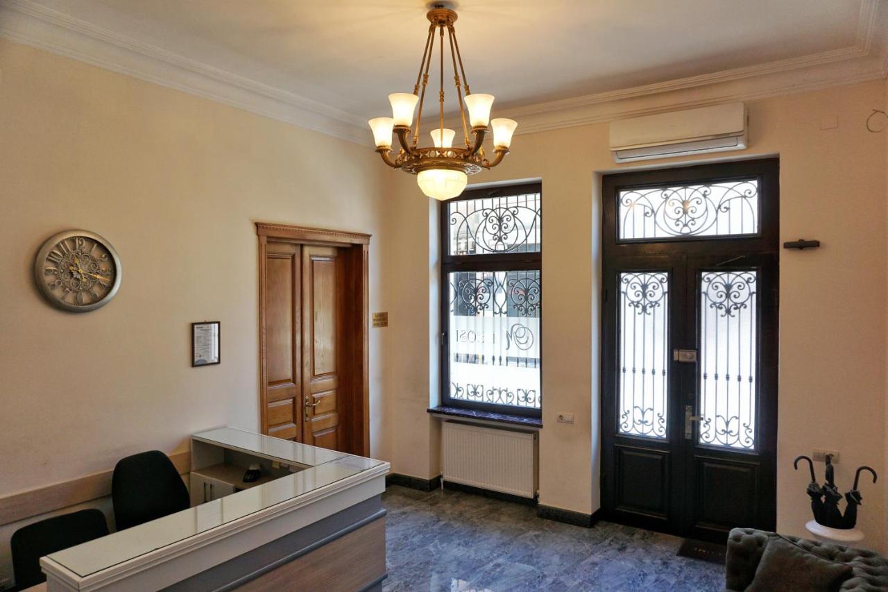 Hotel Mireosi Батумі Екстер'єр фото