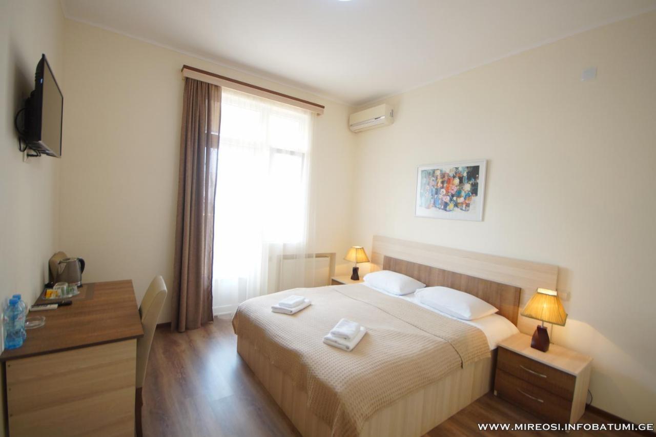 Hotel Mireosi Батумі Екстер'єр фото