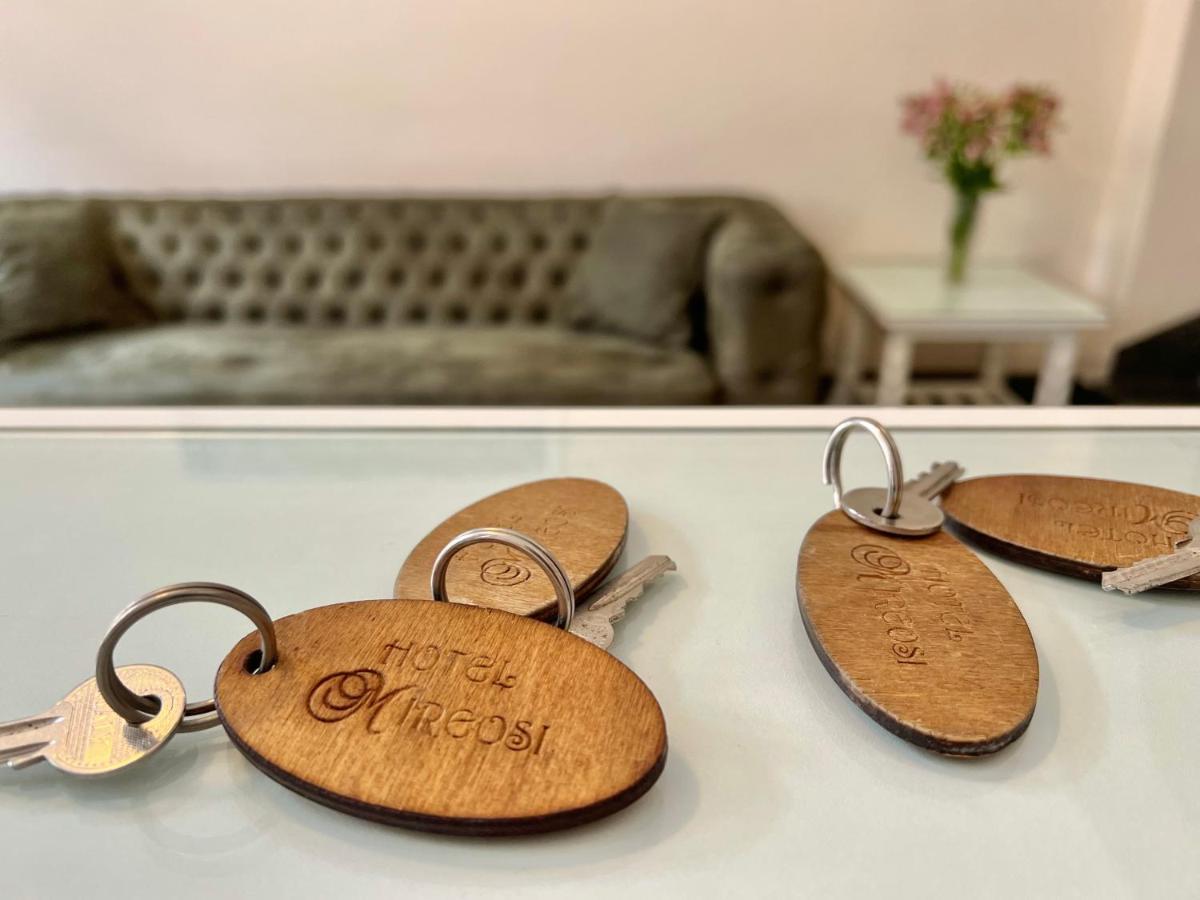 Hotel Mireosi Батумі Екстер'єр фото
