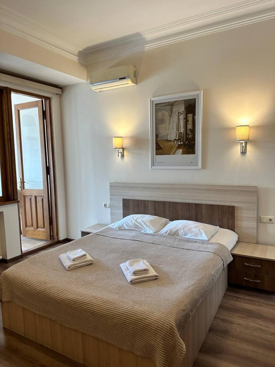 Hotel Mireosi Батумі Екстер'єр фото