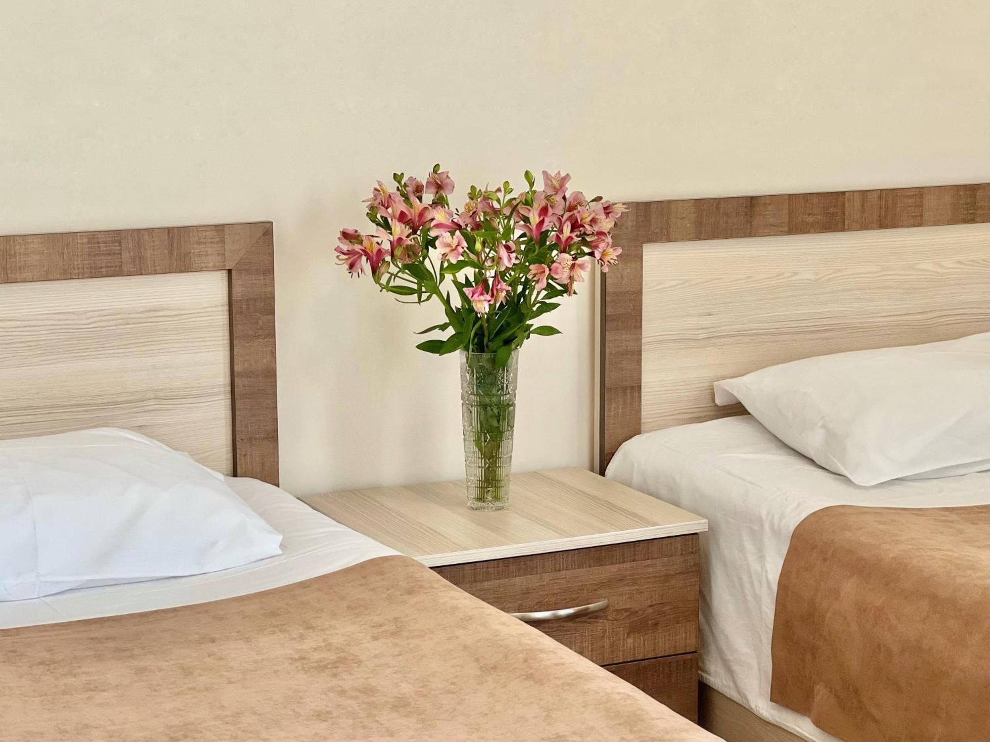 Hotel Mireosi Батумі Екстер'єр фото