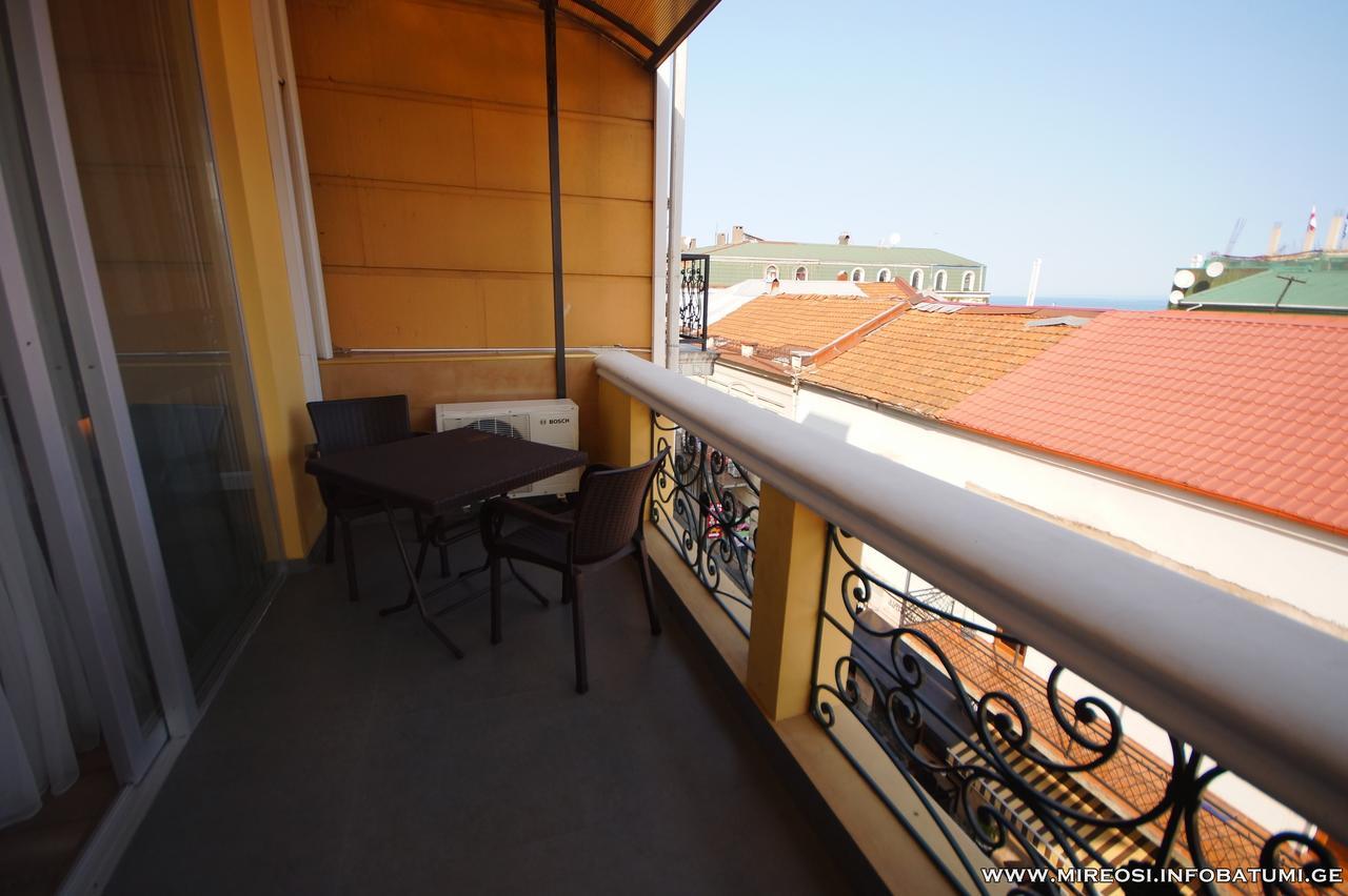 Hotel Mireosi Батумі Екстер'єр фото