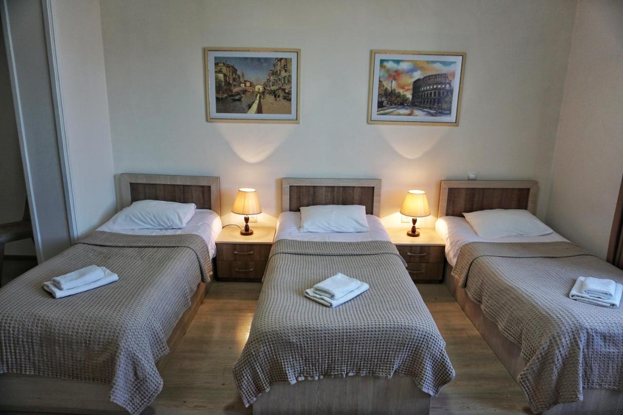 Hotel Mireosi Батумі Екстер'єр фото