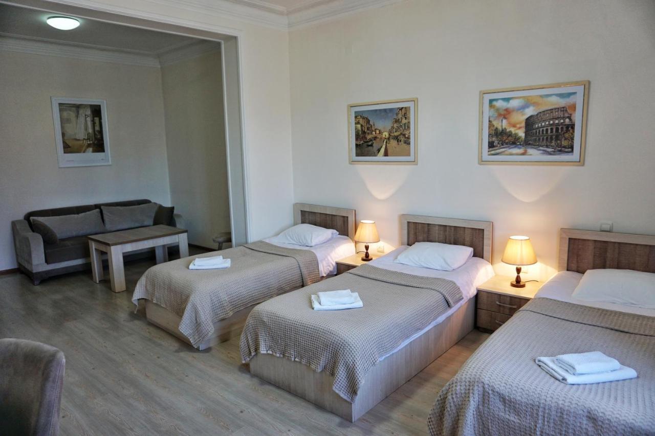 Hotel Mireosi Батумі Екстер'єр фото